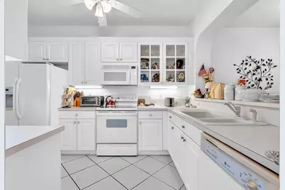 7623 Southampton Terrace #211, Tamarac, FL 33321 - Photo 4