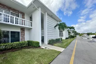 4501 S Ocean Blvd, Lantana, FL 33480 - Photo 22