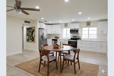 557 Burgundy L, Delray Beach, FL 33484 - Photo 4