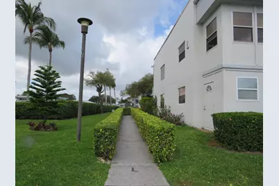 557 Burgundy L, Delray Beach, FL 33484 - Photo 18