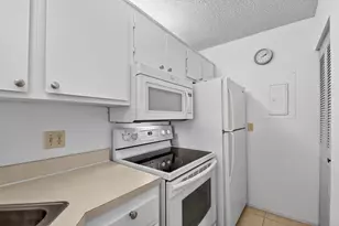627 Sea Pine Way, Greenacres, FL 33415 - Photo 14