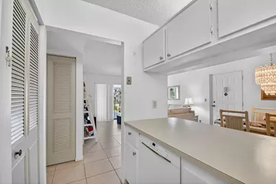 627 Sea Pine Way #B2, Greenacres, FL 33415 - Photo 12