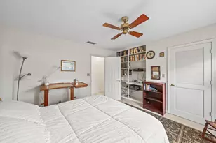 664 Forsyth St, Boca Raton, FL 33487 - Photo 16