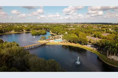 2486 Centergate Drive #204, Miramar, FL 33025 - Photo 32