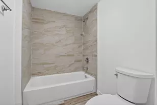 2486 Centergate Dr, Miramar, FL 33025 - Photo 14