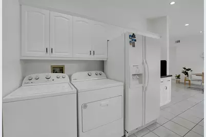 17255 NW 72nd Court, Hialeah, FL 33015 - Photo 14