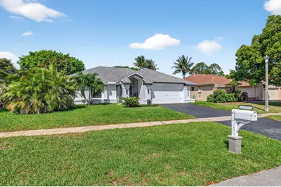 18304 181st Circle S, Boca Raton, FL 33498 - Photo 2