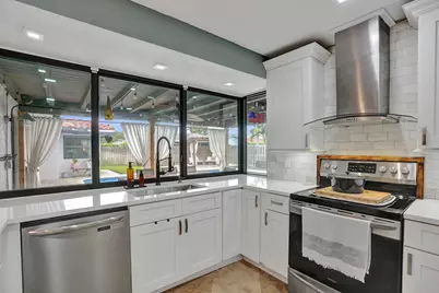 8500 NW 19th Drive, Coral Springs, FL 33071 - Photo 18