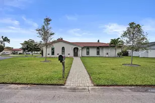 8500 NW 19th Dr, Coral Springs, FL 33071 - Photo 2