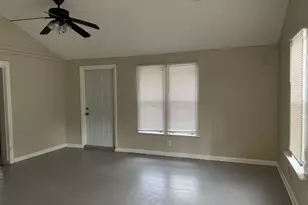 29 NE 15th Ave, Pompano Beach, FL 33060 - Photo 2