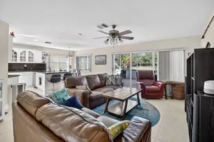 1294 NW 168th Ave, Pembroke Pines, FL 33028 - Photo 16