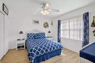 1294 NW 168th Ave, Pembroke Pines, FL 33028 - Photo 44