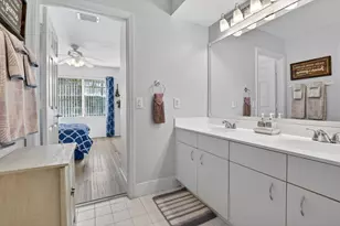 1294 NW 168th Ave, Pembroke Pines, FL 33028 - Photo 48