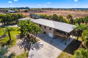 200 S Graves Rd, Fort Pierce, FL 34945 - Photo 4