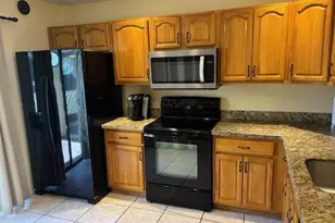 79 Wood Rose Ct, Royal Palm Beach, FL 33411 - Photo 4