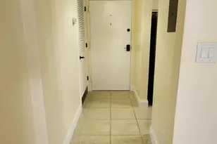 105 S Riverside Dr, Pompano Beach, FL 33062 - Photo 2