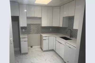 3502 Waterview Circle, Palm Springs, FL 33461 - Photo 4