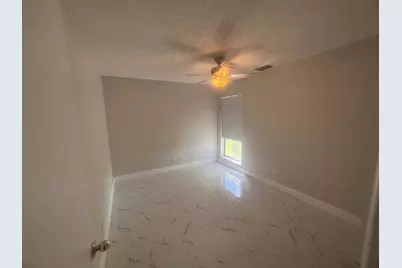 3502 Waterview Circle, Palm Springs, FL 33461 - Photo 6