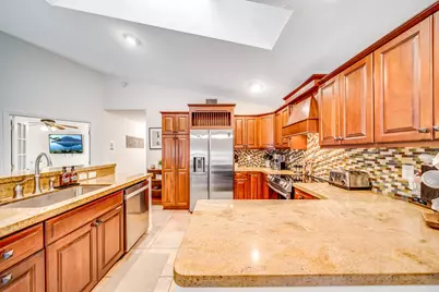 1637 Farmington Circle, Wellington, FL 33414 - Photo 10