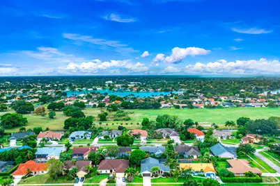 1637 Farmington Circle, Wellington, FL 33414 - Photo 12