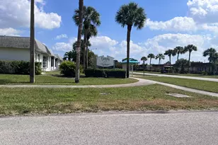 2638 E Gately Dr Dr E, West Palm Beach, FL 33415 - Photo 24