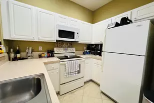 3025 Grandiflora Dr, Greenacres, FL 33467 - Photo 4