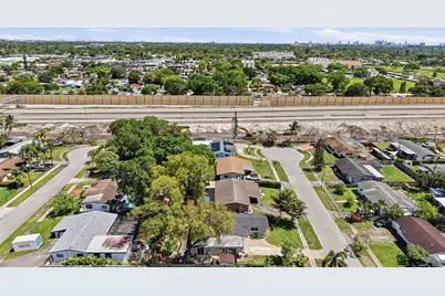 6271 Harding Street, Hollywood, FL 33024 - Photo 38