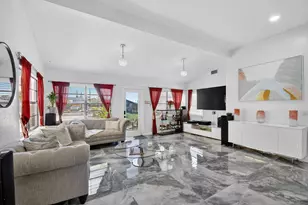 425 Broward Ave, Greenacres, FL 33463 - Photo 8