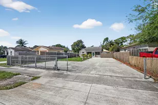 425 Broward Ave, Greenacres, FL 33463 - Photo 44