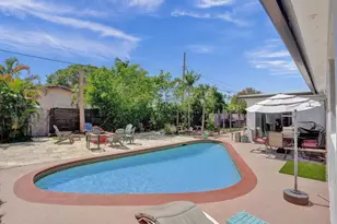 2099 NE 4th Ct, Boca Raton, FL 33431 - Photo 34