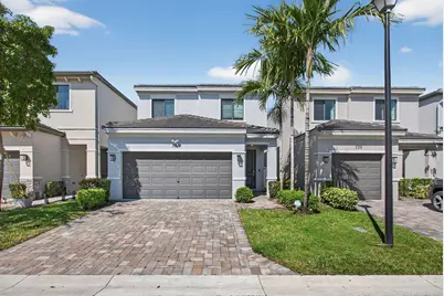 325 NW 33rd Lane, Pompano Beach, FL 33069 - Photo 1
