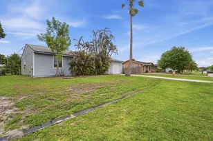 1809 SW Morelia Ln, Port Saint Lucie, FL 34953 - Photo 4