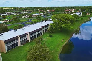140 Lake Meryl Dr, West Palm Beach, FL 33411 - Photo 2
