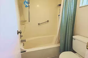 140 Lake Meryl Dr, West Palm Beach, FL 33411 - Photo 18