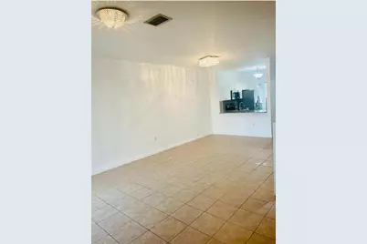 7919 Tuscany Court, Tamarac, FL 33321 - Photo 4