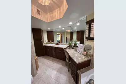 5257 S Fountains Dr S #105, Lake Worth, FL 33467 - Photo 16