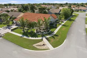 5884 Laurel Green Cir, Boynton Beach, FL 33437 - Photo 38