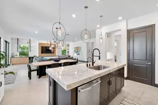 12095 S Baypoint Cir, Parkland, FL 33076 - Photo 18