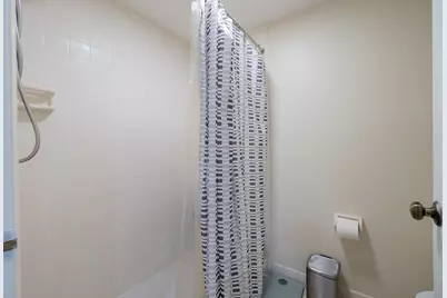 393 Lake Arbor Drive, Palm Springs, FL 33461 - Photo 20