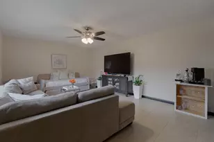 393 Lake Arbor Dr, Palm Springs, FL 33461 - Photo 6