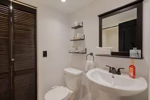 393 Lake Arbor Dr, Palm Springs, FL 33461 - Photo 12