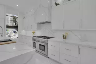 234 NE 4th St, Boca Raton, FL 33432 - Photo 10