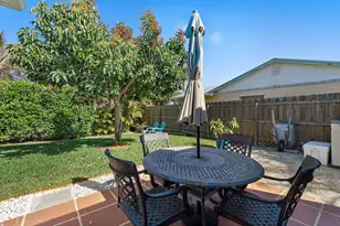 8913 SE Sandridge Ave, Hobe Sound, FL 33455 - Photo 38