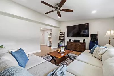 8913 SE Sandridge Avenue, Hobe Sound, FL 33455 - Photo 10