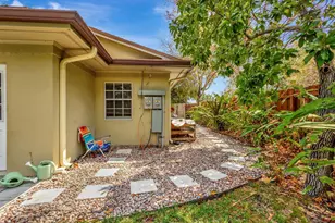 227 NE 12th St, Delray Beach, FL 33444 - Photo 4