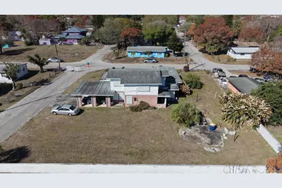 802 N 15th Street, Fort Pierce, FL 34950 - Photo 1