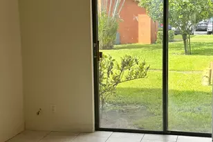 50 SE 12th St, Boca Raton, FL 33432 - Photo 2