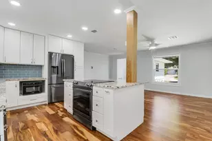 5909 Seagrape Dr, Fort Pierce, FL 34982 - Photo 6