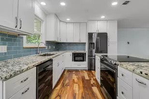 5909 Seagrape Dr, Fort Pierce, FL 34982 - Photo 8