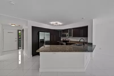 900 SE 2nd Street #201, Fort Lauderdale, FL 33301 - Photo 2